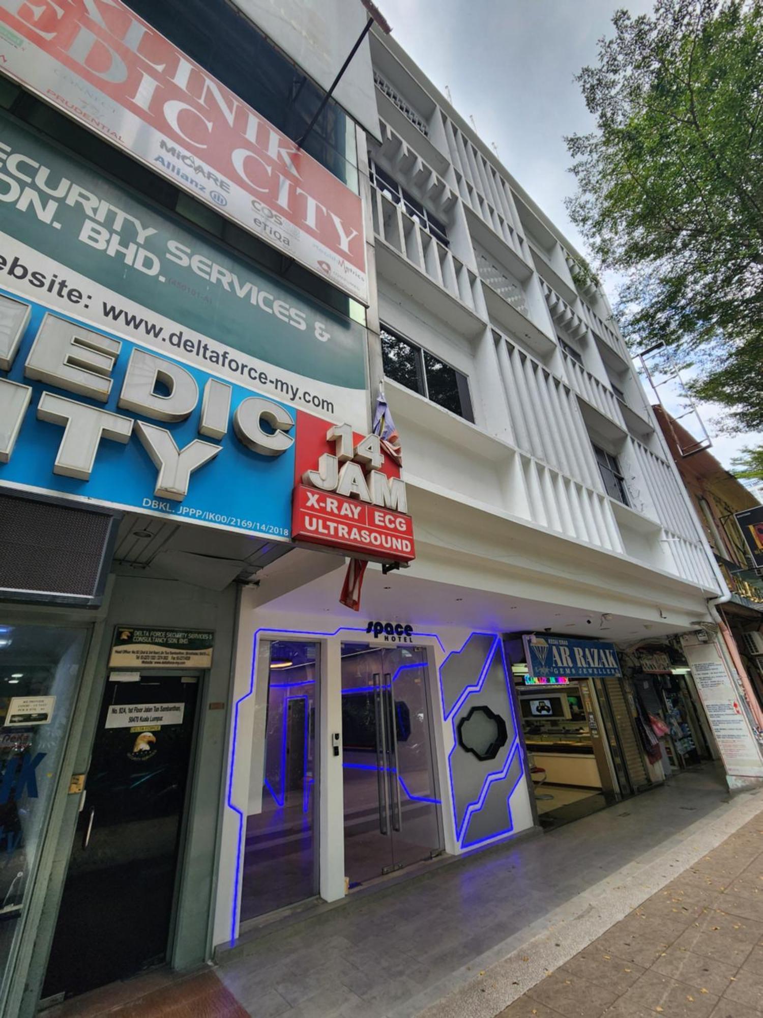 Space Hotel Kl Sentral Куала Лумпур Екстериор снимка